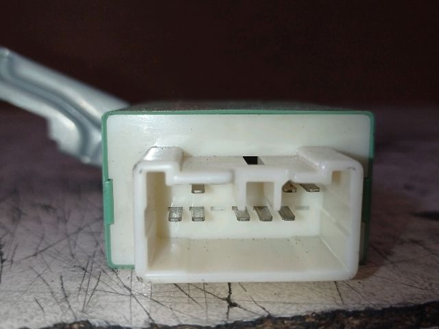 bontott MAZDA PREMACY Központizár Elektronika