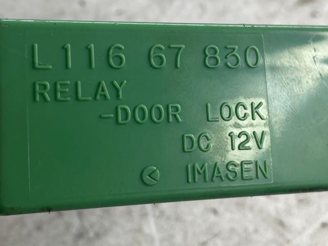 bontott MAZDA PREMACY Központizár Elektronika