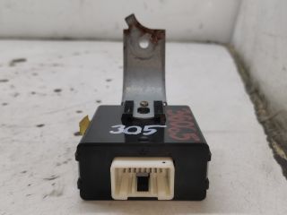 bontott MAZDA PREMACY Központizár Elektronika