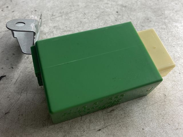 bontott MAZDA PREMACY Központizár Elektronika