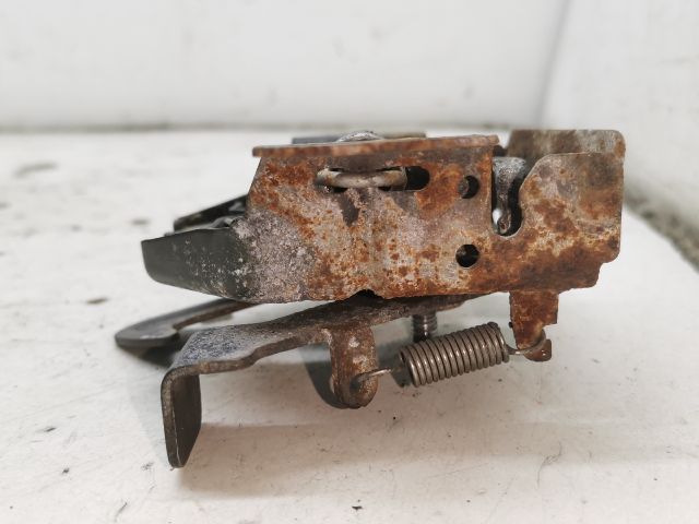 bontott MAZDA PREMACY Motorháztető Zárszerkezet