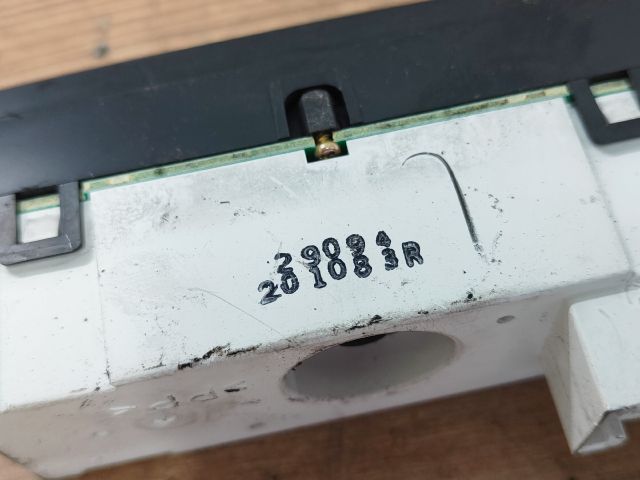 bontott MAZDA PREMACY Óra (Időmérő)