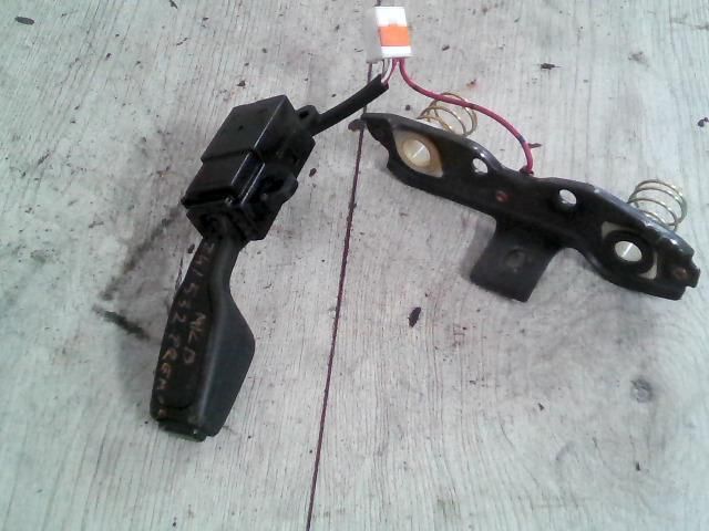 bontott MAZDA PREMACY Rádió / CD Kapcsoló