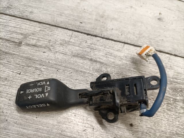 bontott MAZDA PREMACY Rádió / CD Kapcsoló