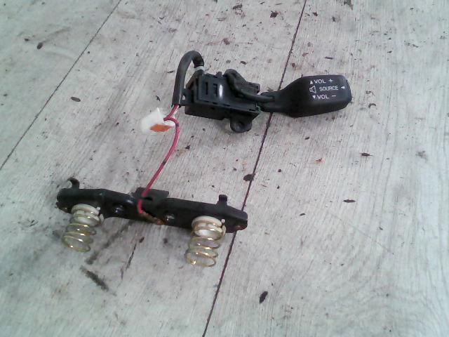 bontott MAZDA PREMACY Rádió / CD Kapcsoló