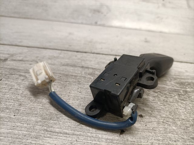 bontott MAZDA PREMACY Rádió / CD Kapcsoló