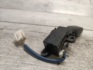 bontott MAZDA PREMACY Rádió / CD Kapcsoló