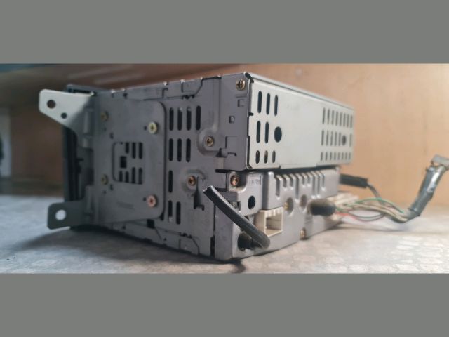 bontott MAZDA PREMACY Rádió / CD