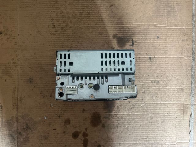 bontott MAZDA PREMACY Rádió / CD