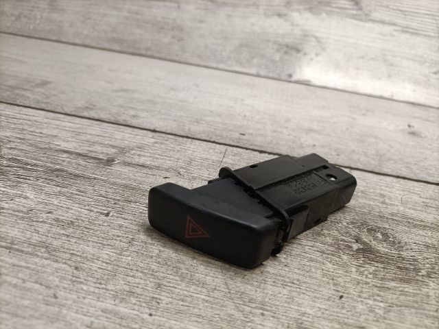 bontott MAZDA PREMACY Vészvillogó Kapcsoló