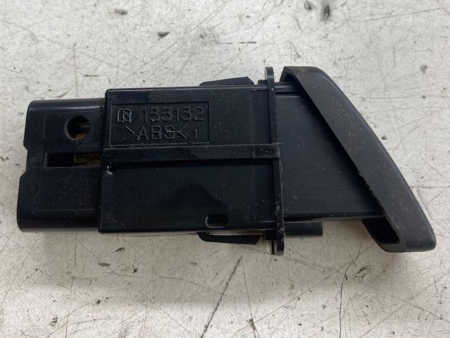 bontott MAZDA PREMACY Vészvillogó Kapcsoló