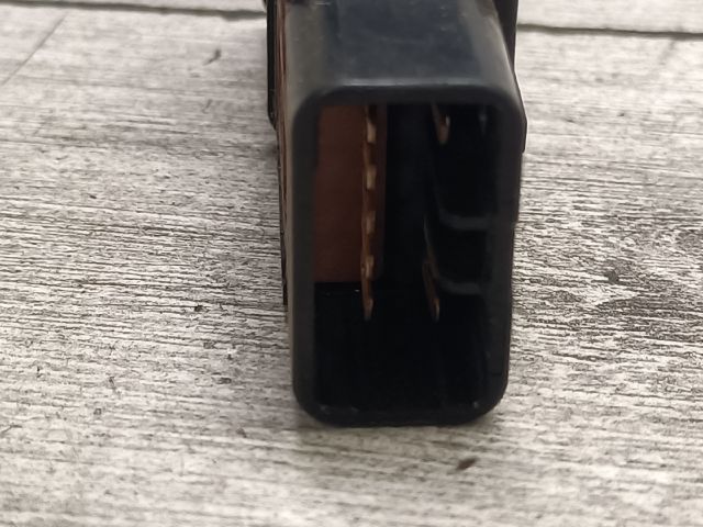 bontott MAZDA PREMACY Vészvillogó Kapcsoló