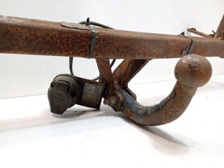 bontott MAZDA PREMACY Vonóhorog