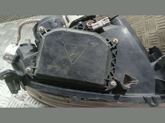 bontott MAZDA RX 8 Bal Fényszóró