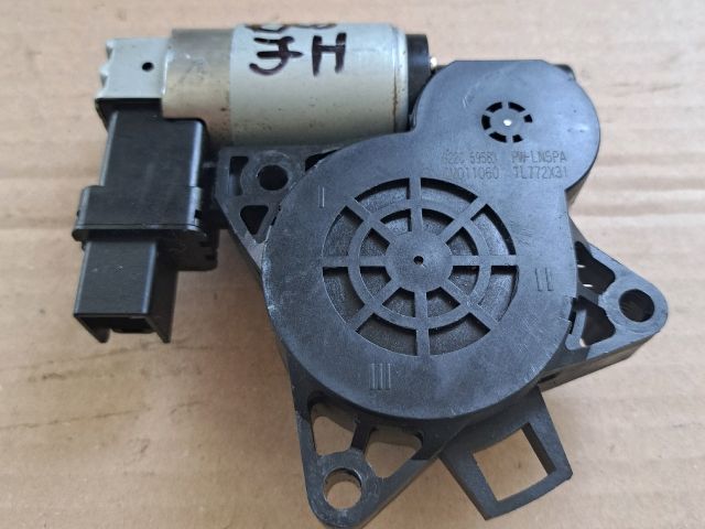 bontott MAZDA RX 8 Jobb hátsó Ablakemelő Motor