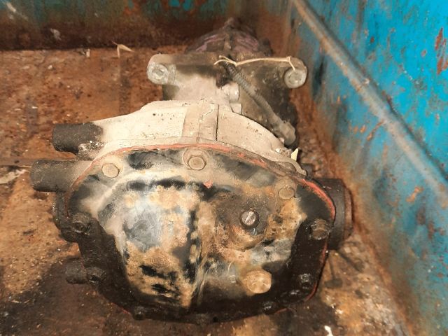 bontott MAZDA TRIBUTE Hátsó Differenciálmű