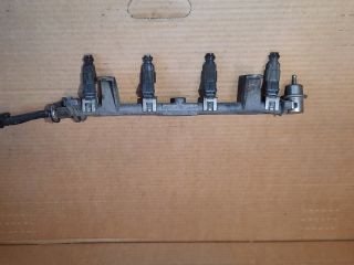 bontott MAZDA TRIBUTE Porlasztó Sor / Híd