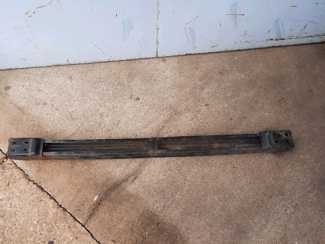 bontott MAZDA TRIBUTE Első Lökhárító Merevítő (Fém)