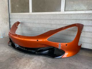 bontott MCLAREN 720S Első Lökhárító (Üresen)