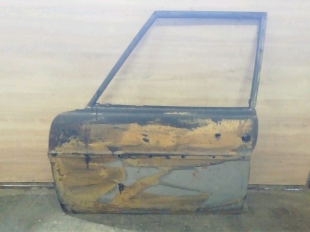 bontott MERCEDES-BENZ /8 Bal első Ajtó (Üres lemez)