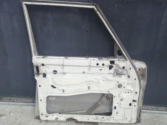 bontott MERCEDES-BENZ /8 Bal első Ajtó (Üres lemez)