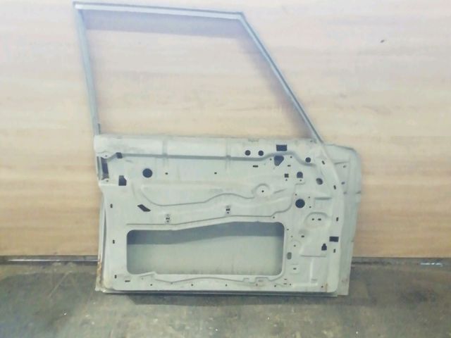 bontott MERCEDES-BENZ /8 Bal első Ajtó (Üres lemez)