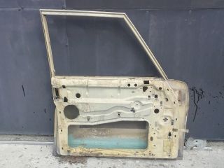 bontott MERCEDES-BENZ /8 Bal első Ajtó (Üres lemez)