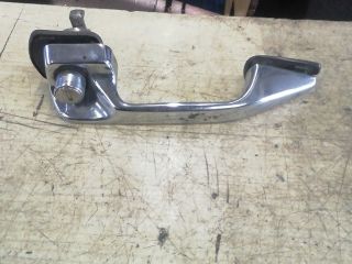 bontott MERCEDES-BENZ /8 Bal első Külső Kilincs