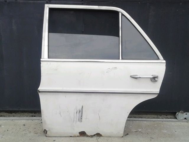 bontott MERCEDES-BENZ /8 Bal hátsó Ajtó (Üres lemez)