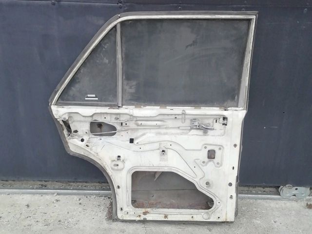 bontott MERCEDES-BENZ /8 Bal hátsó Ajtó (Üres lemez)