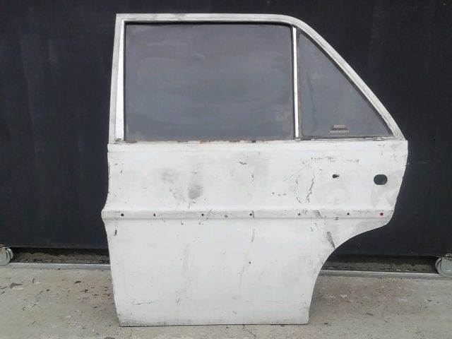 bontott MERCEDES-BENZ /8 Bal hátsó Ajtó (Üres lemez)