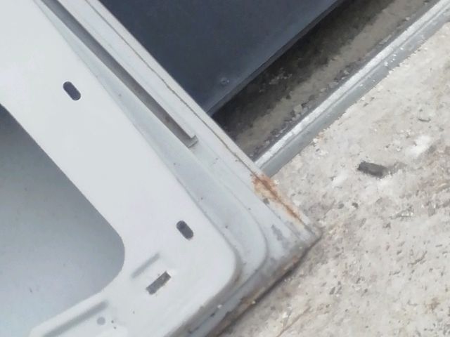 bontott MERCEDES-BENZ /8 Jobb első Ajtó (Üres lemez)