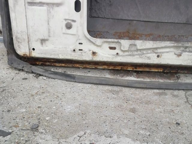 bontott MERCEDES-BENZ /8 Jobb első Ajtó (Üres lemez)