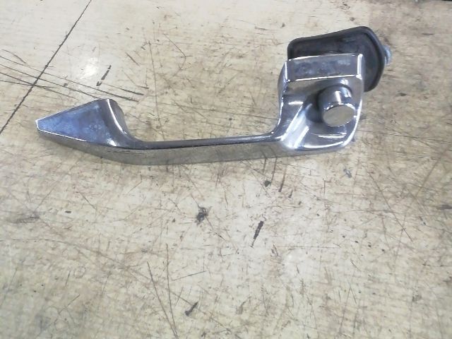 bontott MERCEDES-BENZ /8 Jobb első Külső Kilincs