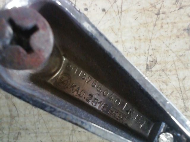 bontott MERCEDES-BENZ /8 Jobb első Külső Kilincs