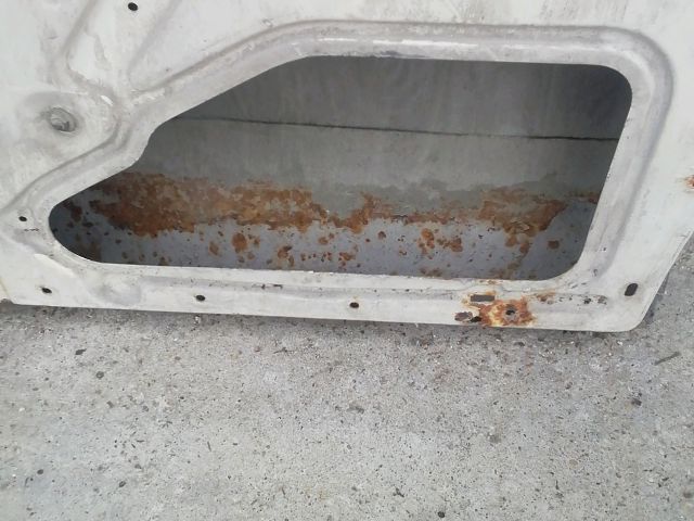 bontott MERCEDES-BENZ /8 Jobb hátsó Ajtó (Üres lemez)