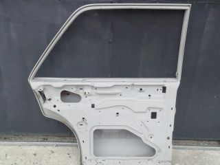 bontott MERCEDES-BENZ /8 Jobb hátsó Ajtó (Üres lemez)