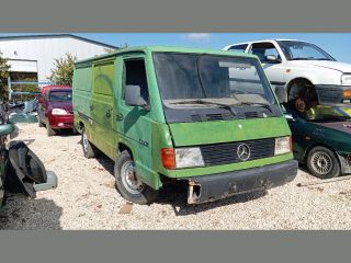 bontott MERCEDES-BENZ 100 Gázolajszűrő Ház