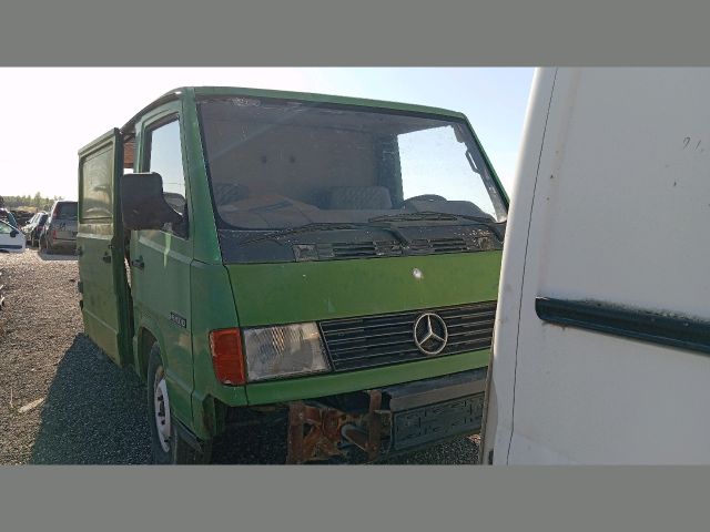 bontott MERCEDES-BENZ 100 Tankbetöltő Cső (Fém)