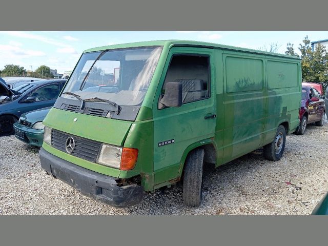 bontott MERCEDES-BENZ 100 Tankbetöltő Cső (Fém)