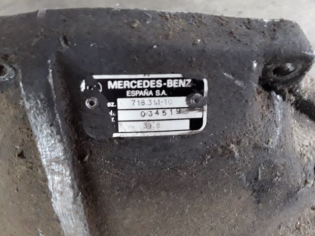 bontott MERCEDES-BENZ 100 Váltó (Mechanikus)