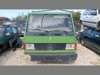 bontott MERCEDES-BENZ 100 Első Szélvédő