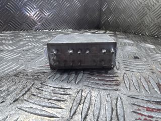 bontott MERCEDES-BENZ 190 Ablaktörlő Relé