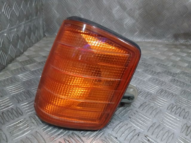 bontott MERCEDES-BENZ 190 Bal első Irányjelző