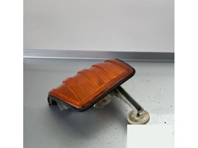 bontott MERCEDES-BENZ 190 Jobb első Irányjelző