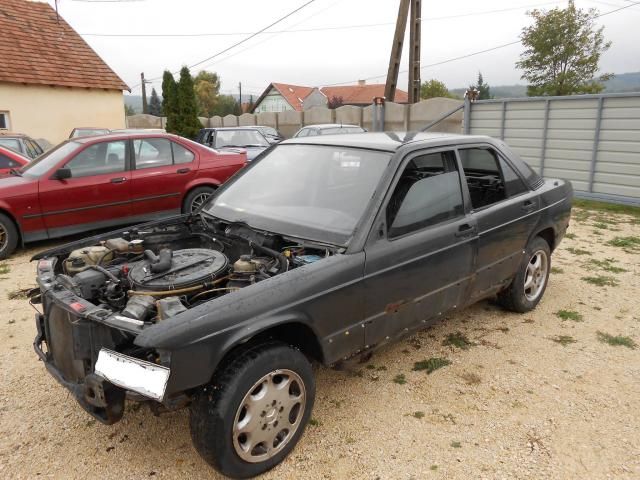 bontott MERCEDES-BENZ 190 Jobb hátsó Ablak