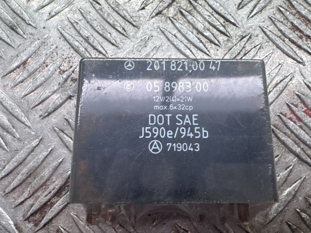 bontott MERCEDES-BENZ 190 Komfort Elektronika