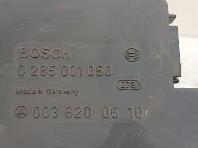 bontott MERCEDES-BENZ 190 Központi Ütközés Érzékelő