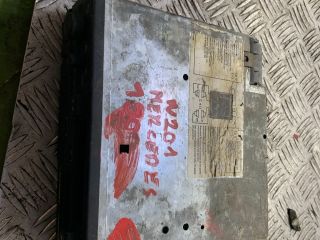 bontott MERCEDES-BENZ 190 Rádió / CD