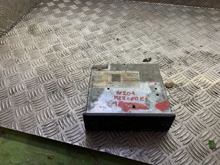 bontott MERCEDES-BENZ 190 Rádió / CD